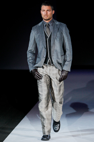 Giorgio Armani / - 2011-2012